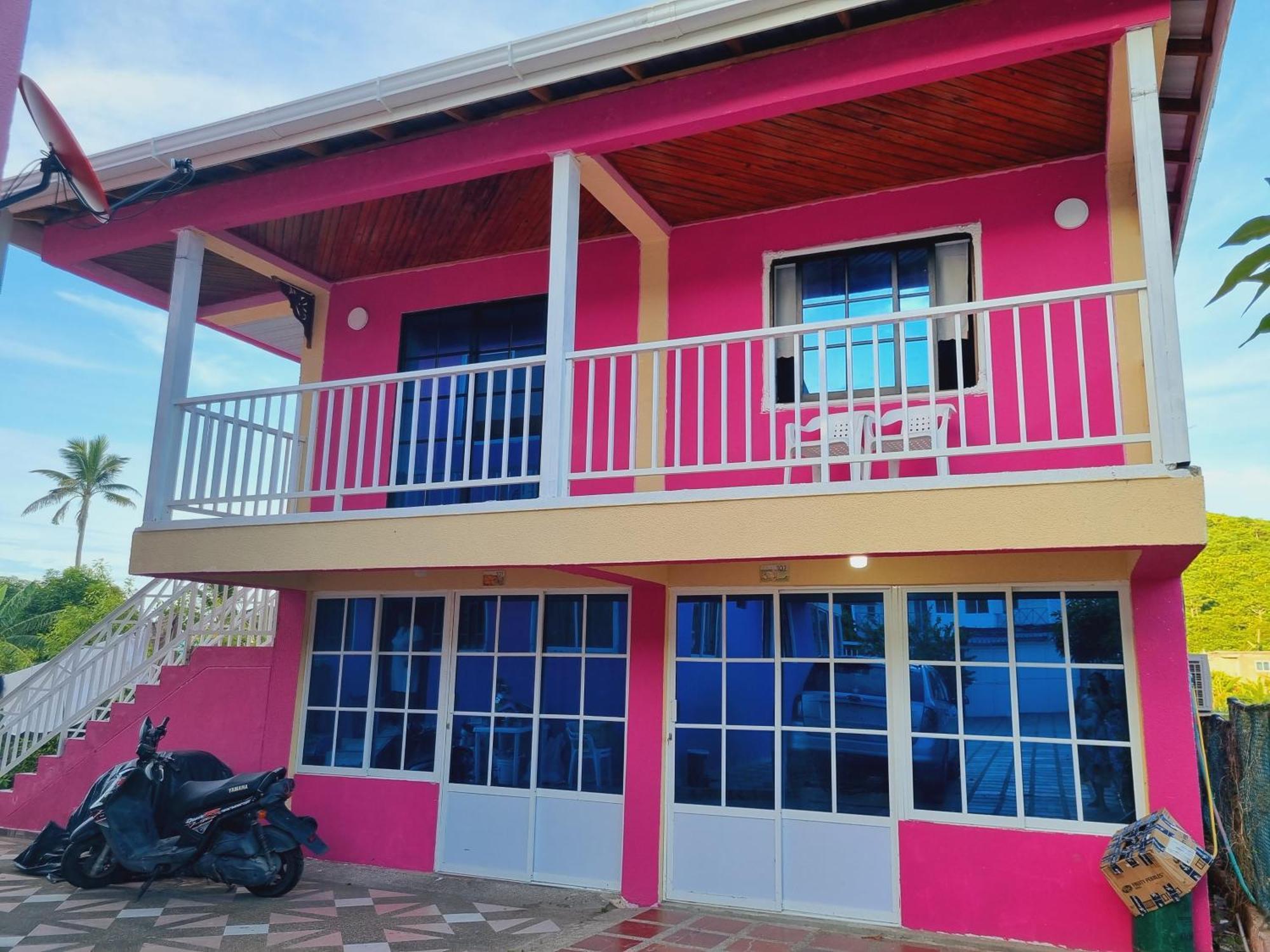 Posada Seven Colours Ocean Providencia  Exterior photo