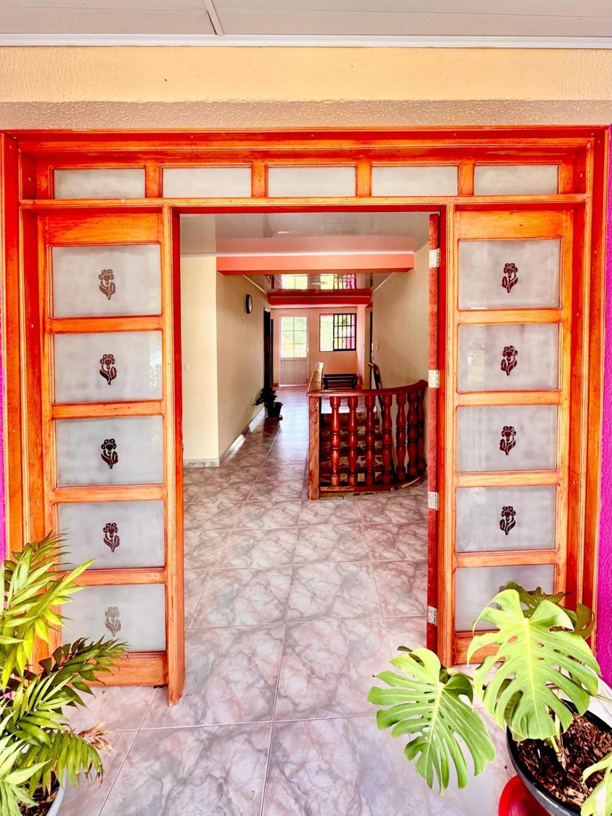 Posada Seven Colours Ocean Providencia  Exterior photo